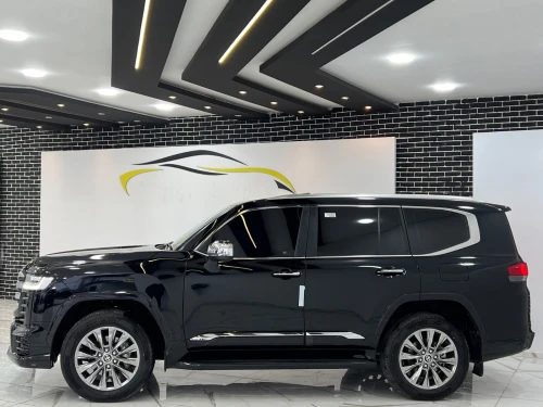 Toyota Land Cruiser  2026 LC 300
