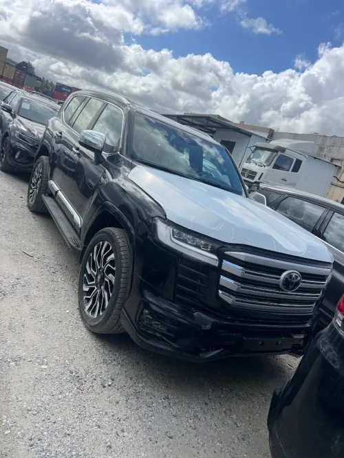 Toyota Land Cruiser  2026 V6 TWIN TURBO
