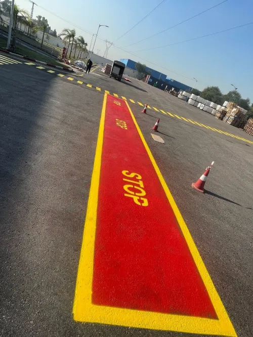 Travaux de signalisation routière horizontal et vertical parking et route