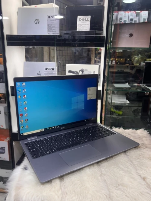 Dell precision 3590 