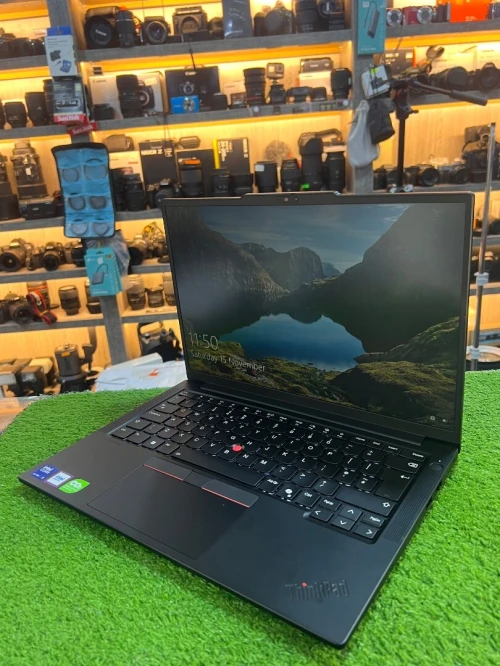 Lenovo thinkpad  E14 Gen 7 