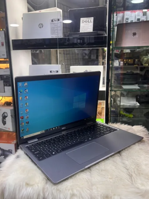 Dell precision 3590 