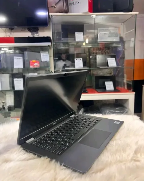 Dell latitude 7320 i5 10 gen 16 gb ram 256 ssd ecran 14 pouce FHD