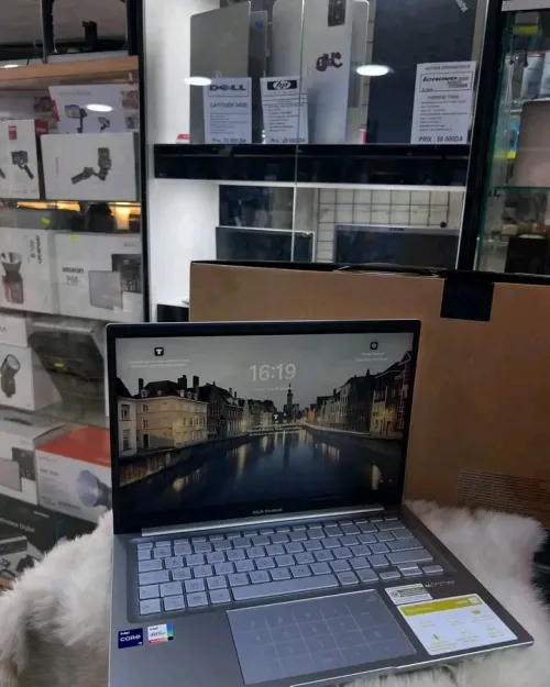 Asus Vivobook 14 sous ambalage i9 13 gen 16/1000 gb