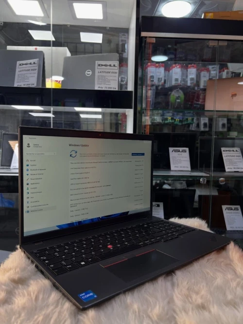Lenohinkpad L15 Gen 4 core i3 13 gen 8 ram 256 ssd etat 10/10 comme neuf