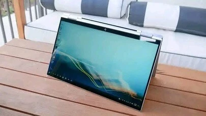 HP Elitebook 1030 G7 X360 i7 10 Gen 16/256 ssd ecran 13 FHD X360 Tactil etat 10/10 comme neuf