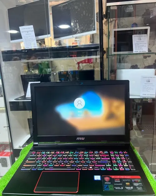 MSI GE67VR i7 7 Gen 32 Gb ram 512ssd gtx 1060 6GB ecran 15 Pouce FHD 144Hz Etat 10/10