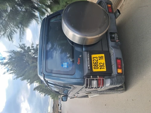 Mitsubishi Pajero Court 1992 