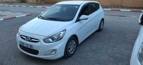 Hyundai Accent RB  5 portes 2013 Préstige