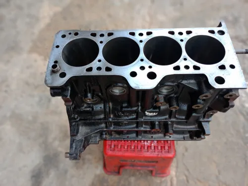 Bloc moteur hyundai accent 2015 vide STD
