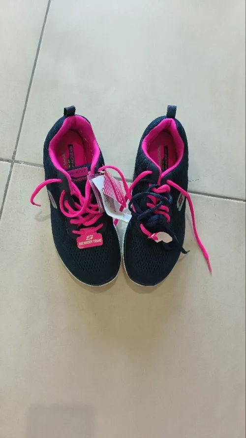Skechers