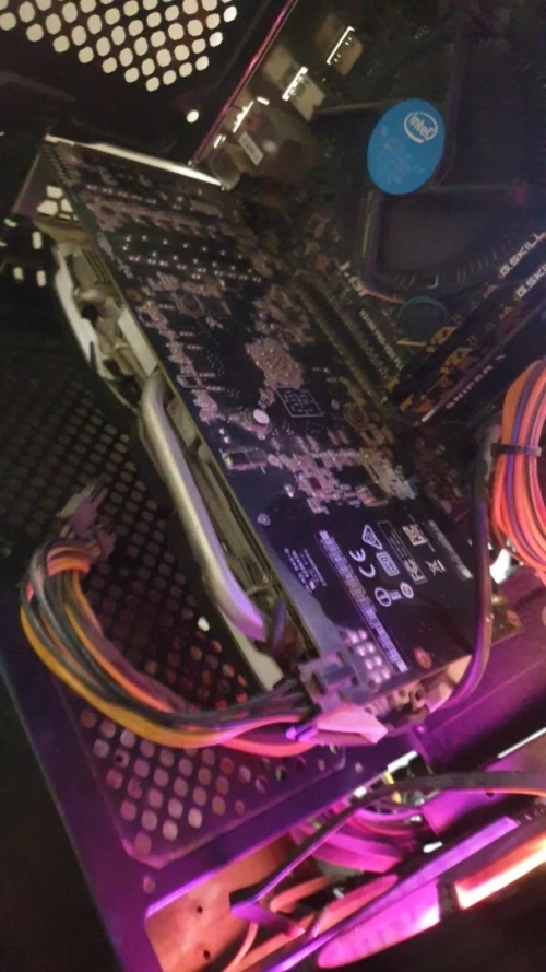 I5 9400F + CART MERE H310MPR + RAM 8GB