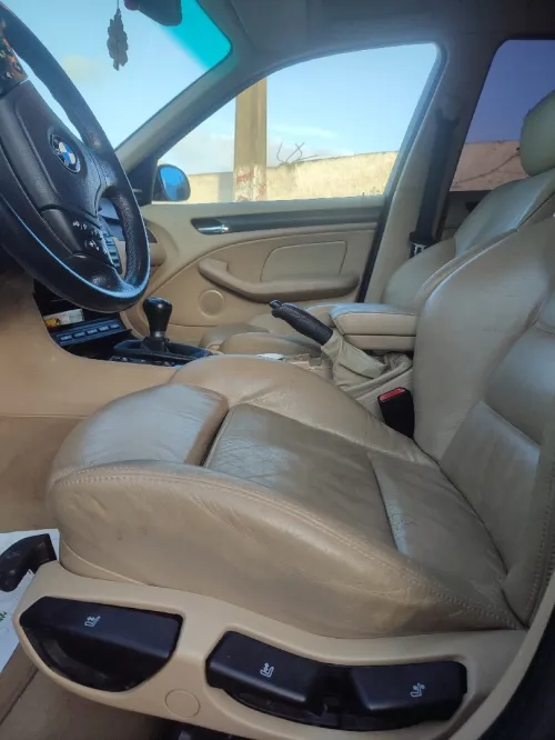 BMW Série 3 2000 Modern