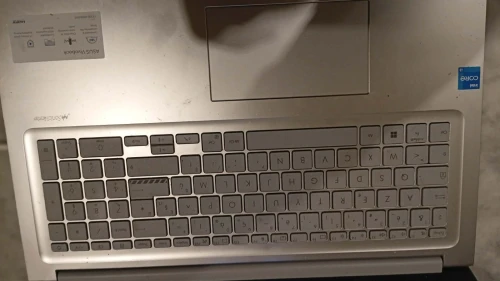 azus vivobook