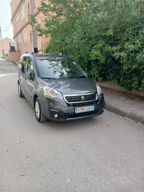 Peugeot Partner 2019 Tepee Allure 