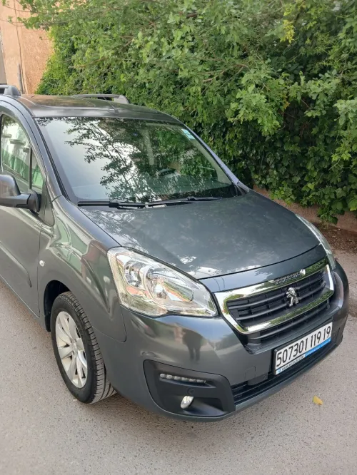 Peugeot Partner 2019 Tepee Allure 
