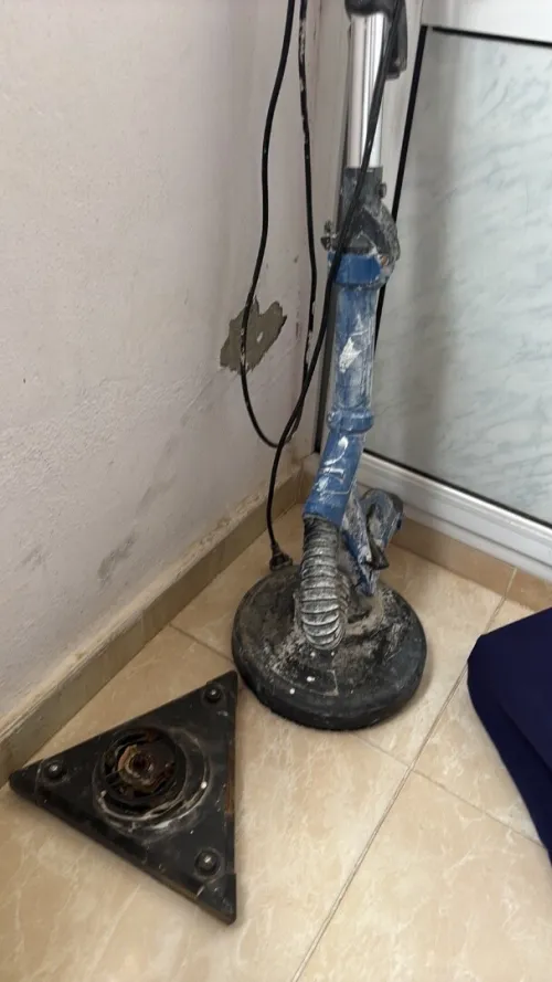 Marteau piqueur ponceuse tronçonneuse électrique