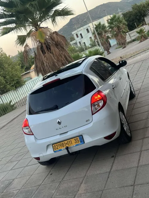 Renault Clio 3 2011 Exception