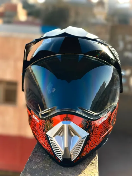 Caske moto marque ksk bonne état 