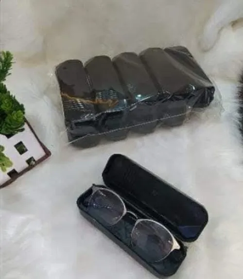 boites et etui lunettes