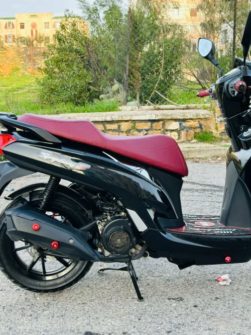 Sym St200 2025