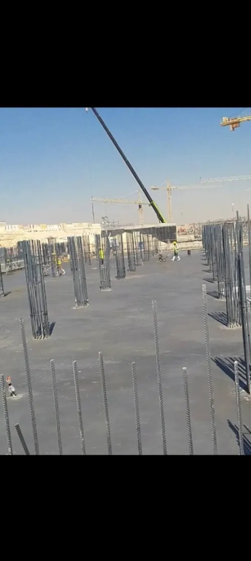 Travaux de Bâtiment . Ponçage Béton Armé et  Tallochage Pour Hélicoptère Dallage  Lissage de sol