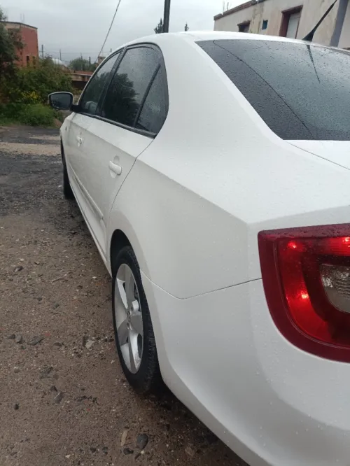 Skoda Rapid 2013 Rapid