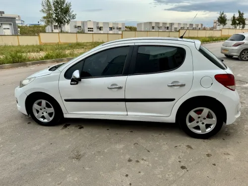Peugeot 207 2011 Active