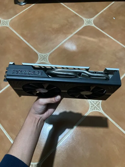 RX570 8GB GDDR5 sapphire nitro plus