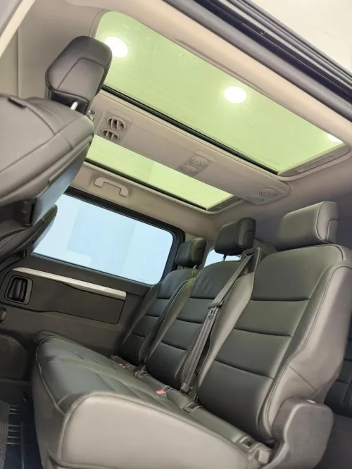 Peugeot Traveller 2025 Business Pack