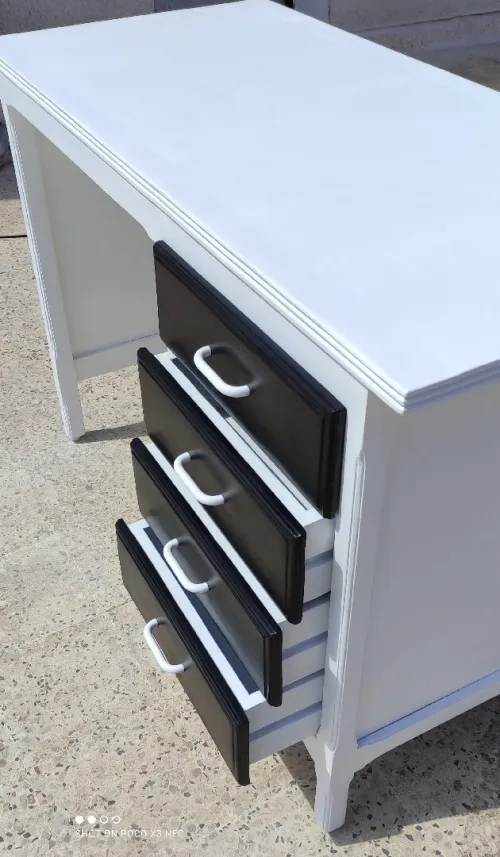 Bureau avec chaise