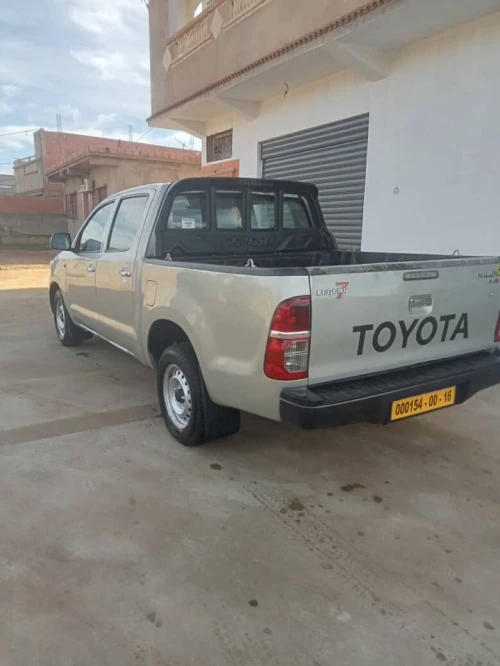 Toyota Hilux 2015 LEGEND DC 4x2