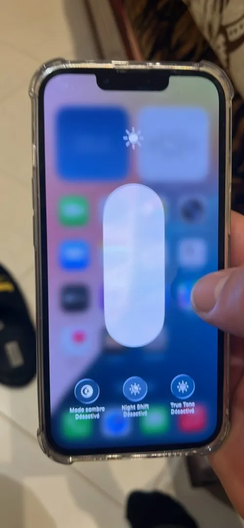iPhone13 J’ai un iPhone13 jdid habte man France 7aja mama3wad fih jamais matfat7 garantie batterie 88% 128g C€ bien sûr 7aba na9iya bzf 