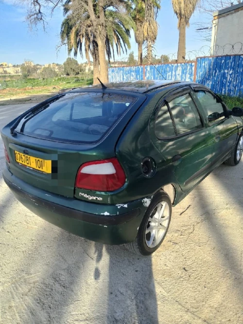 Megane Megan 1 2001 Megan hatchback 5