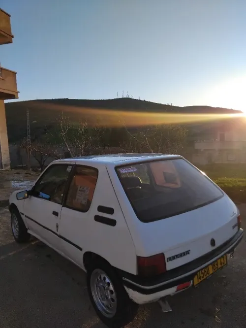 Peugeot 205 1989 