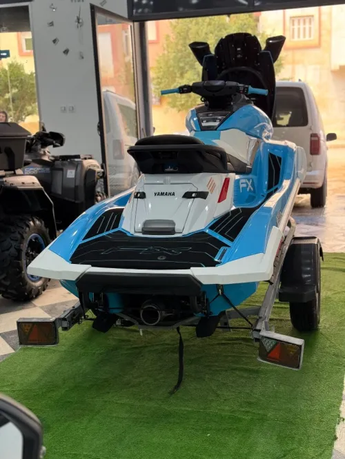 Jet ski