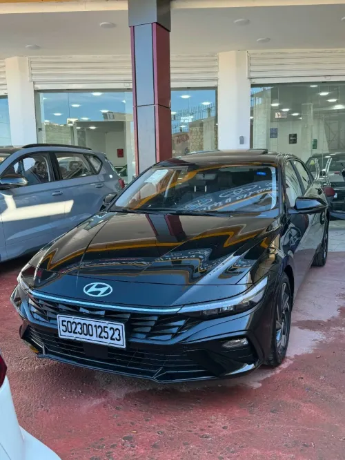 Hyundai Elantra 2025 