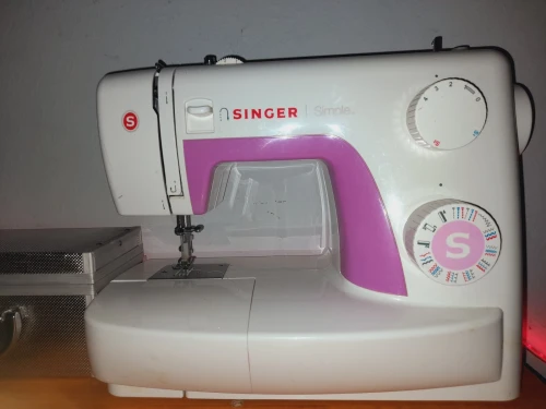Machine a coudre SINGER 