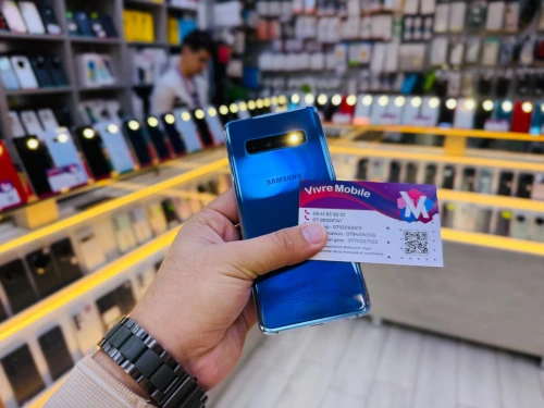 SAMSUNG GALAXY S10