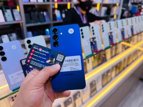 SAMSUNG GALAXY S25