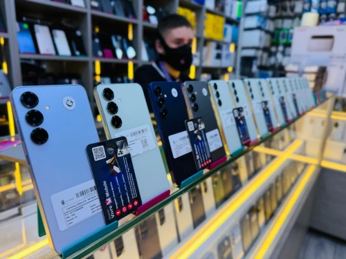 SAMSUNG GALAXY S25
