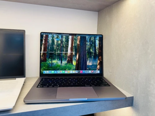 MacBook pro 2023 M2 pro