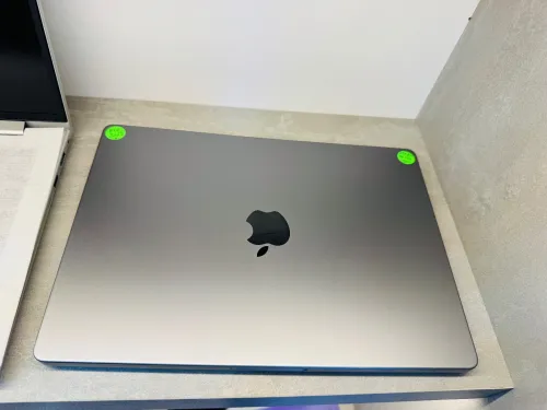 MacBook pro 2023 M2 pro