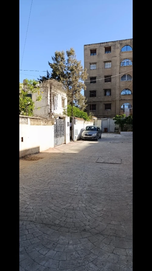 Vente Appartement Niveau de villa F3 Alger Bordj el bahri