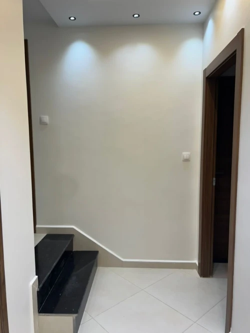placo platre. Decoration electricien. Pentur