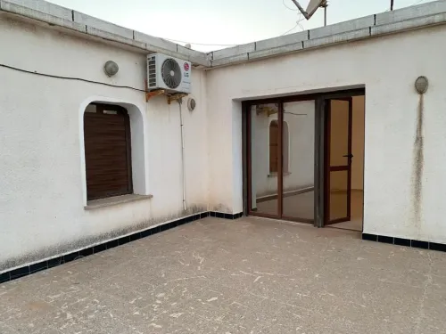 Location Appartement Niveau de villa F3 Alger Hydra
