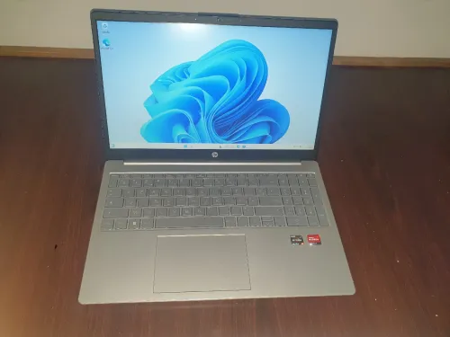 Hp ryzen 5 7520u