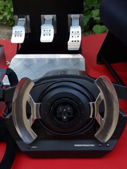 simulateur thrustmaster