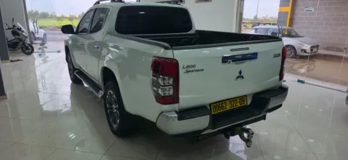 Mitsubishi L200 2022 Doube cabine Evolution