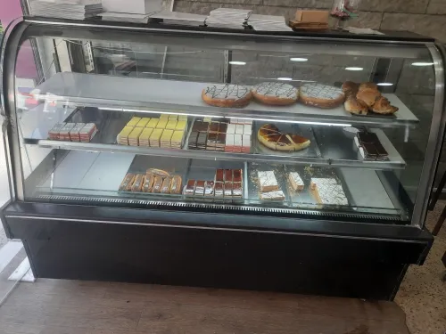 Frigo presentoire Patissrie 180Litres 